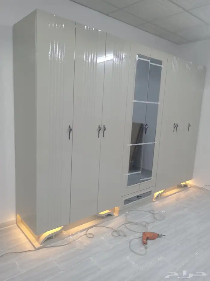 نجار فك تركيب غرف نوم 3