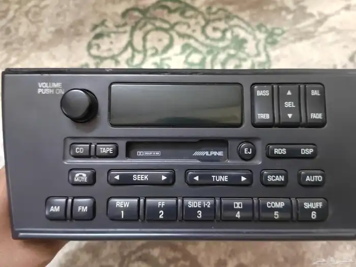 مسجل لينكولن تاون كار 2003 0