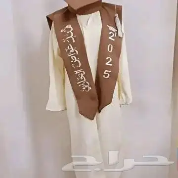 عبايات تخرج 2025 متوفر جميع الالوان والاشكال تصميم حسب الطلب 7