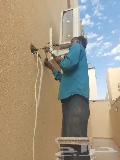 فنى تكييف الخرج فك نقل تركيب صيانه جميع انواع المكيفات 2