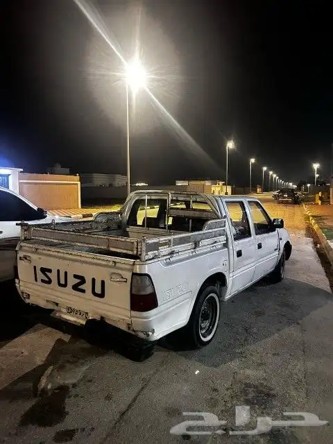 للبيع سيزوز مديل 2000 4