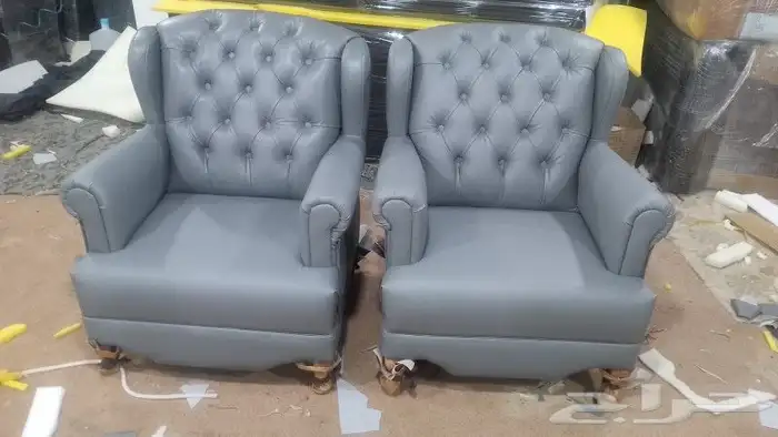 جديد كنب جلد 5 و 7 نفر طقم متوفر مع طاولة 0