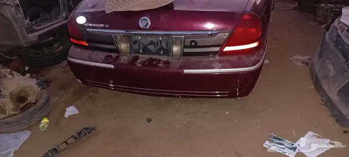 فورد فكتوريا ماركيز 2000الي 2011 0