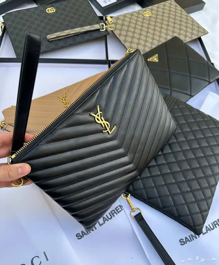 باوتش باوتشات ماركات قوتشي شانيل سان لوران برادا 9