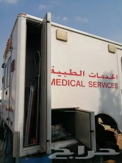 للبيع كابينه اسعاف . فوت تراك . براكس 6