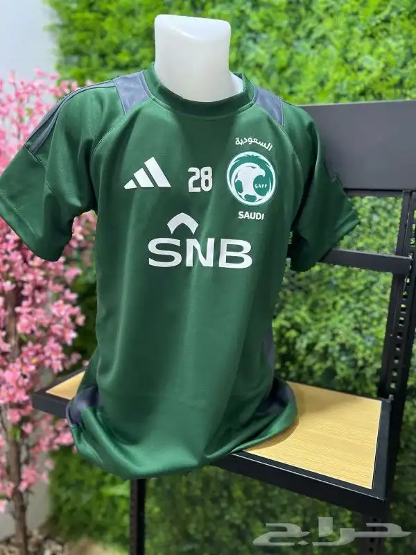 طقم نادي المنتخب السعودي الجديد الاسود 2025 2