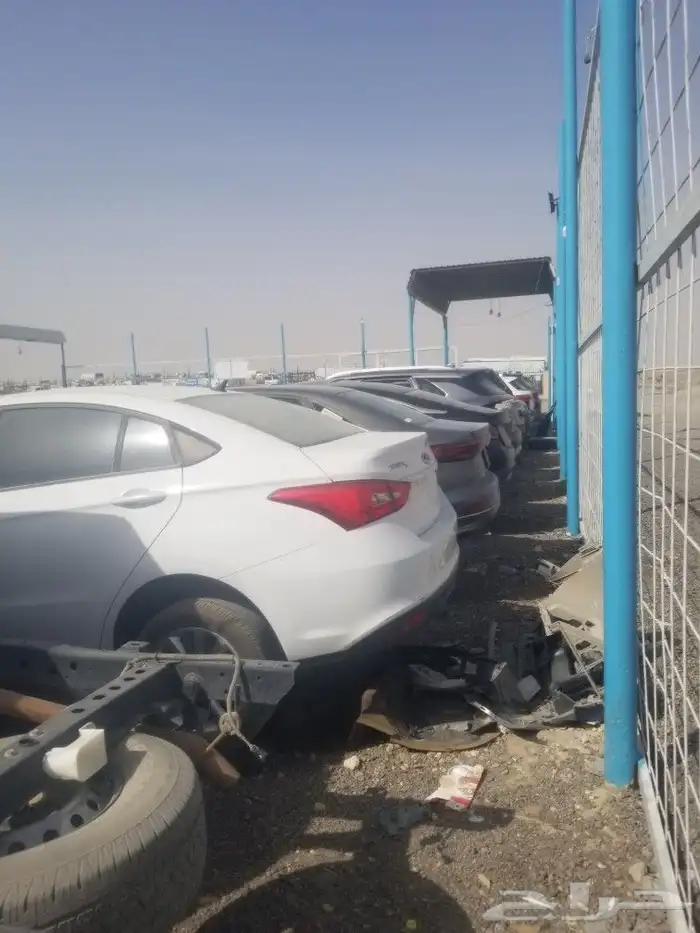 يتوفر لدينا جميع انواع القطع تشليح صقر الحاير 3