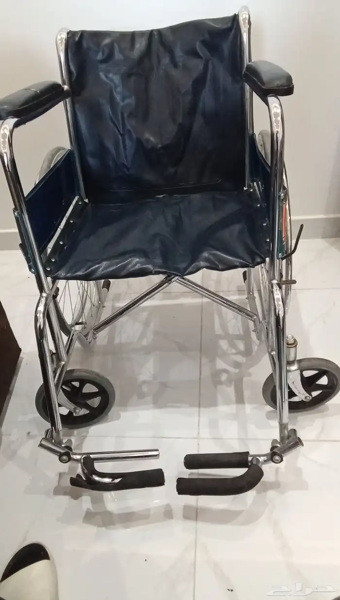 قطع غيار سيارات كراسي متحركة لذوي الاحتياجات الخاصة شاشات و 18