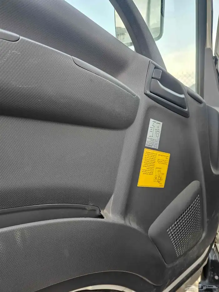 قلاب ايسوزو isuzu 11