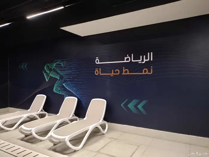 لوحات خارجية وداخلية لوحات مشاريع بنرات ستيكرات أسوارمشاريع 40