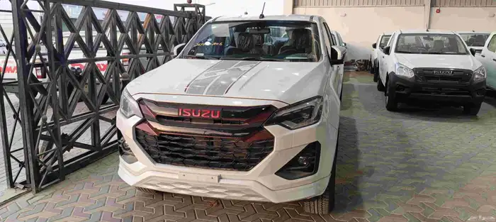 ايسوزو جي تي فل كامل موديل 2025 سعودي باقل الاسعااار 8