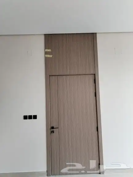 معلم نجار تركيب أبواب wpc 2