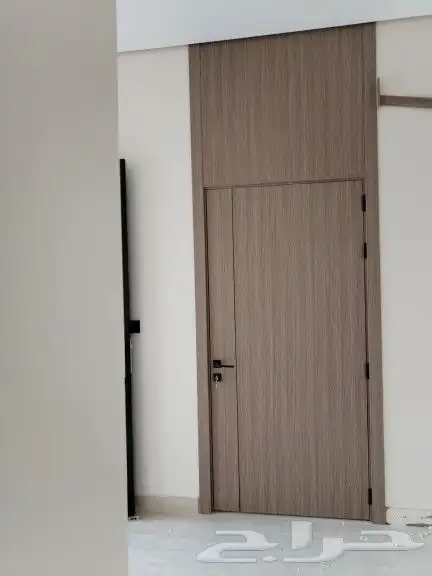 معلم نجار تركيب أبواب wpc 3