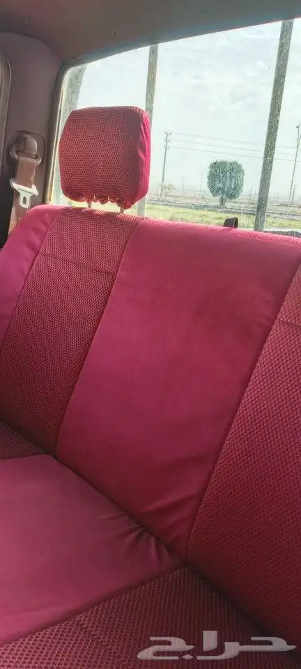 نيسان داتسون 2000 6