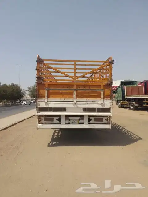 تيدر عصيمي 20 متر محورين شبه جديد للبيع 2