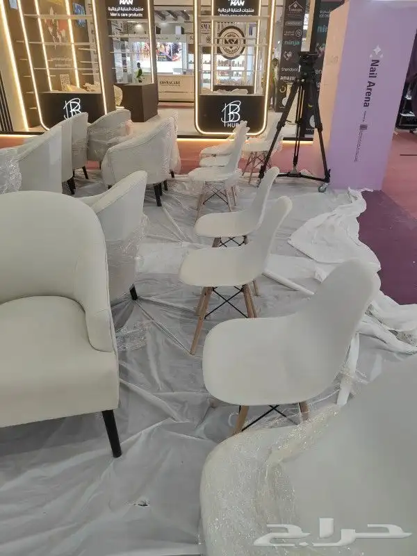 يوجد لدينا جميع انواع الكلاسي الديور والطاولات والديور 9