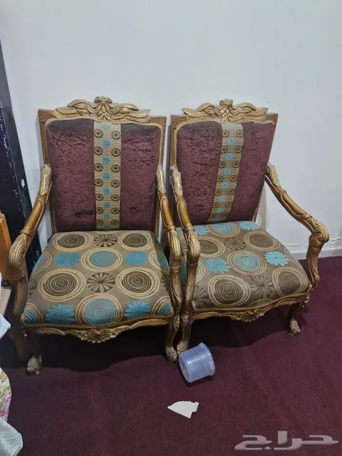 غرفة نوم سرير مفرد 400 ريال ثلاجة 400 ثلاجة 250 رف 150 كراسي 5
