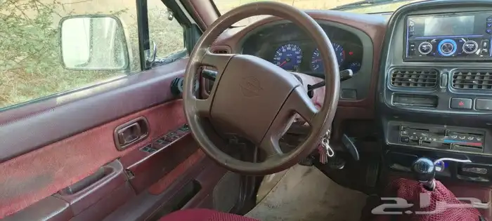 نيسان داتسون 2000 2