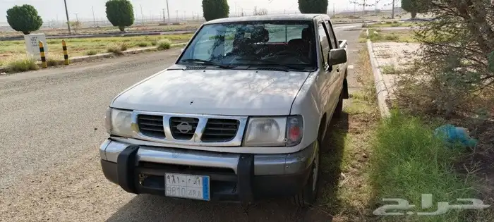 نيسان داتسون 2000 9