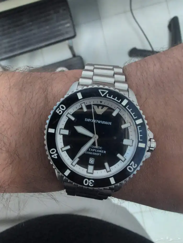 ساعة اينور ارمني اشبة جديد استخدام بسيط جدا للبيع الحد2500ري 0