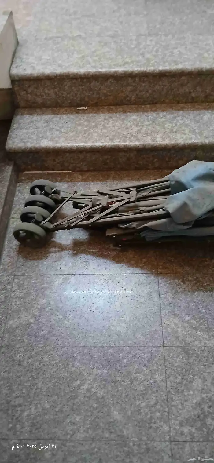 عربة مستخدمه اطفال 1