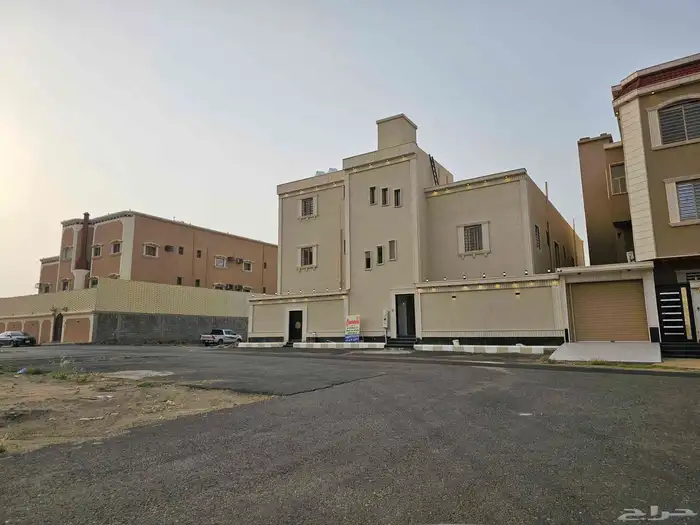 دور مستقل في عماره 600 متر 2