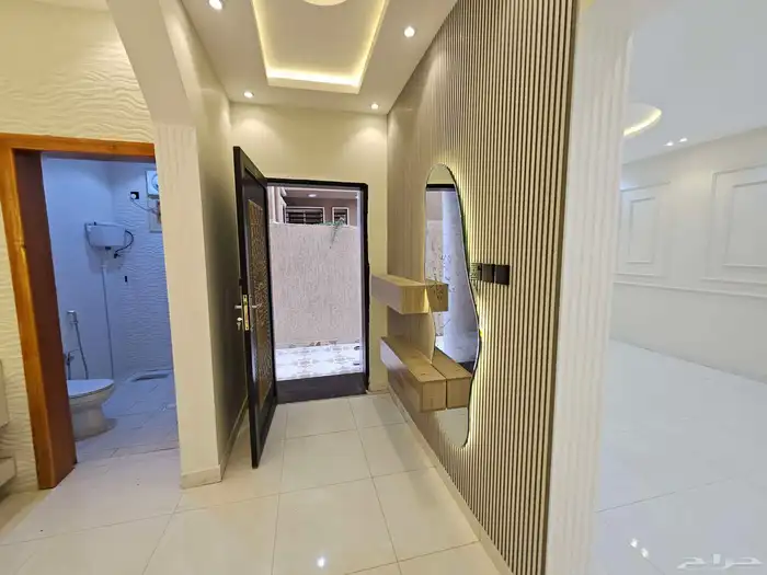 دور مستقل في عماره 600 متر 7