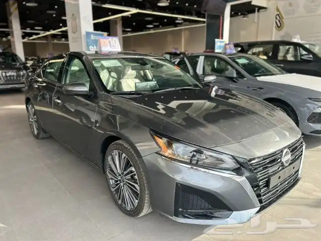 نيسان التيما نص فل 2026 SV و S 1