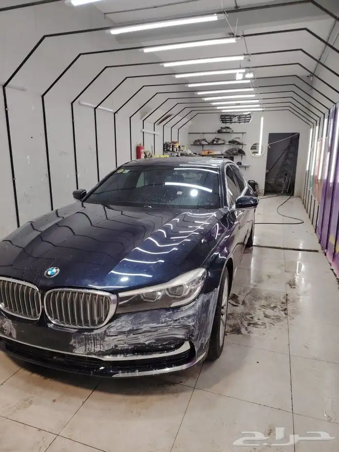 تلميع مائي سيارة bmw2016 كامل فيها اجزاء مرشوشة واجزاء مبهته 3