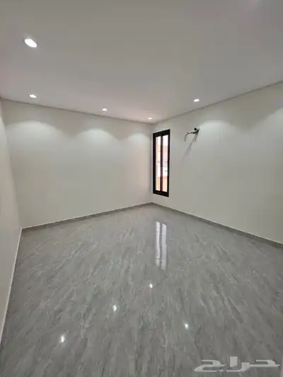 روف مميز 5 غرف في حي الهجرة الأقرب للحرم المكي ولمواقف كدي 6