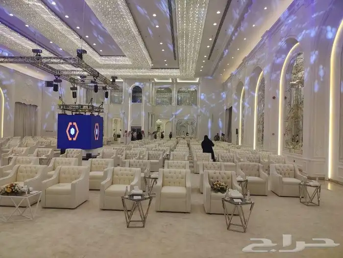 يوجد لدينا ايجار مكيفات خيم كراسي كنب جلسات شعبية 0