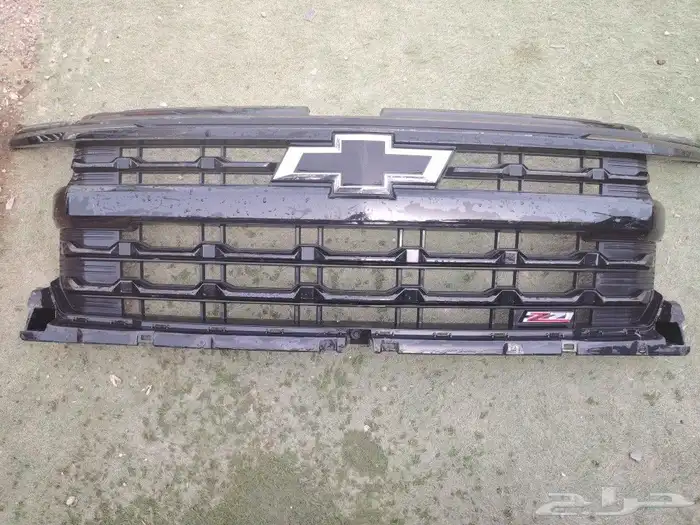 شبك امامي شفروليه سلفرادو موديل 2023 0