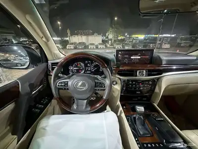 لكزس ال اكس 570 موديل 2019 5