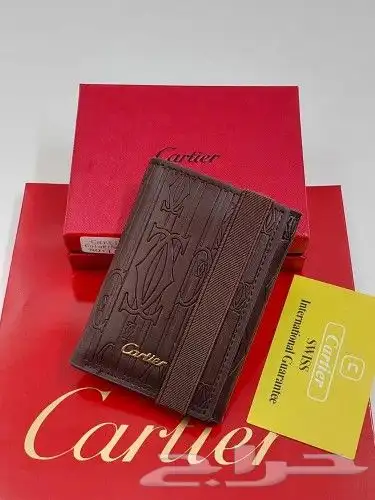 محافظ رجالي ماركات 24