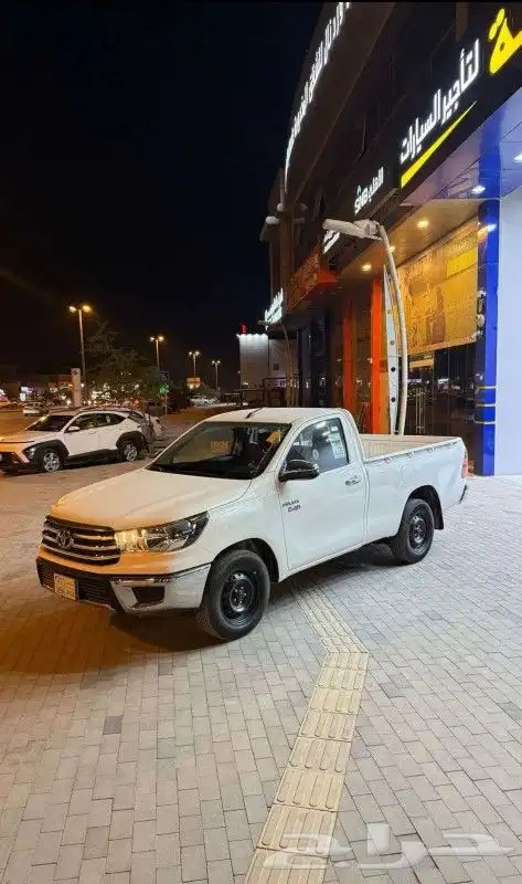 الشارقة لتأجير السيارات 3