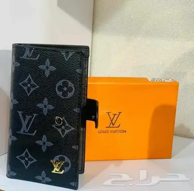 محافظ رجالي ماركات 14
