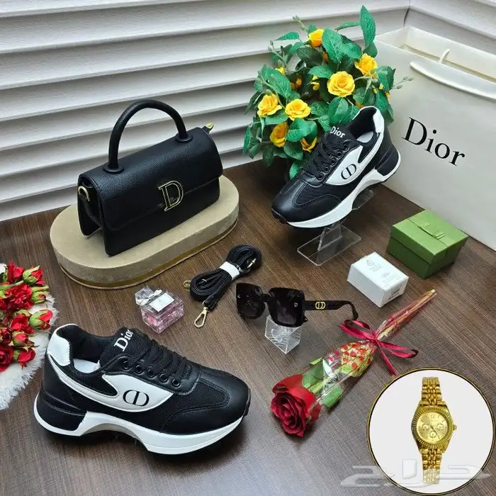 طقم نسائي ماركة ديور شامل التوصيل والشحن 4