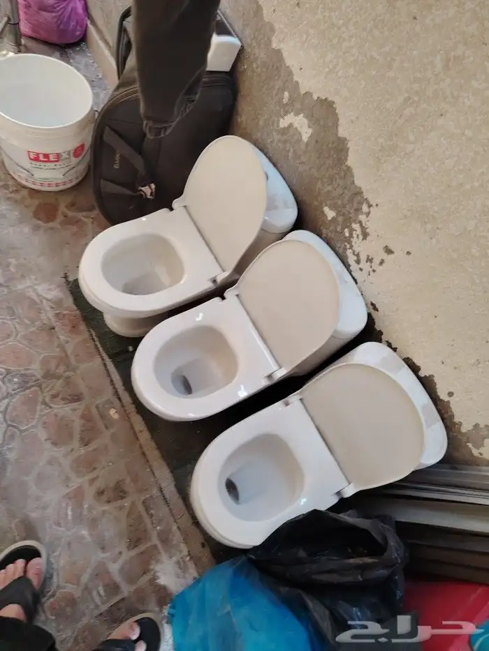 عدد 3 كراسي أطفال جديده ما استخدمت ولا مره 0