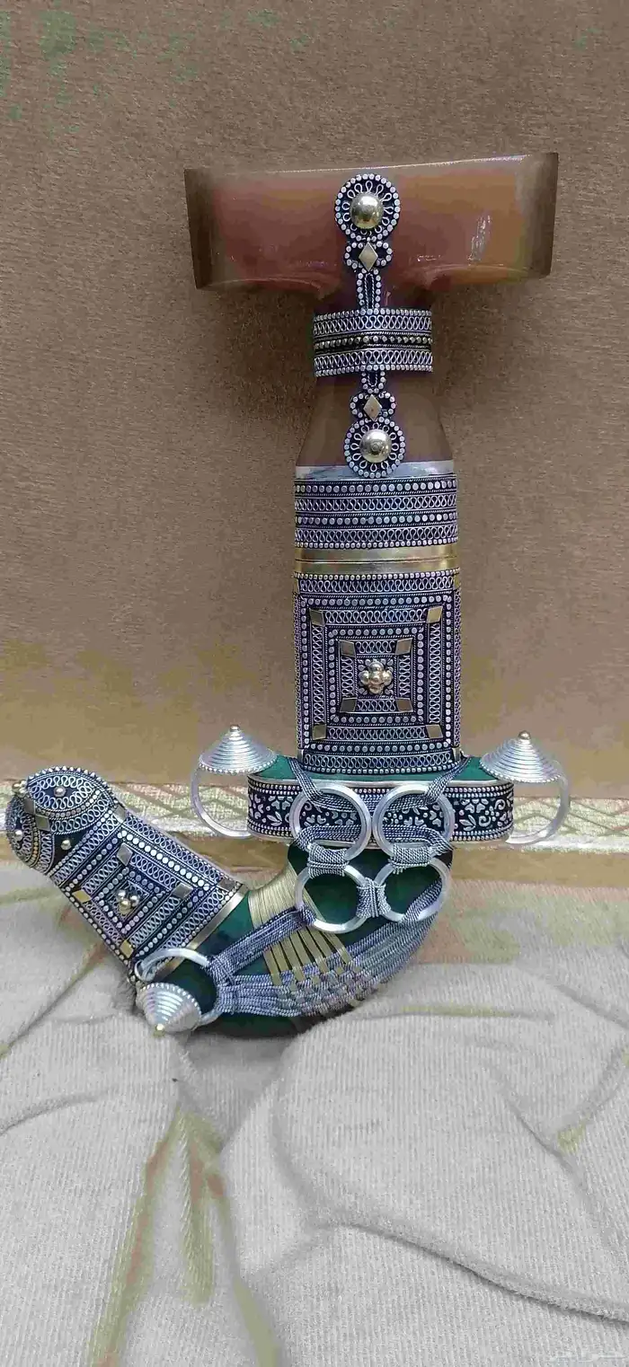 خناجر جوافي جنابي مطلي فضه فخمه جدا راس حك زراف 4