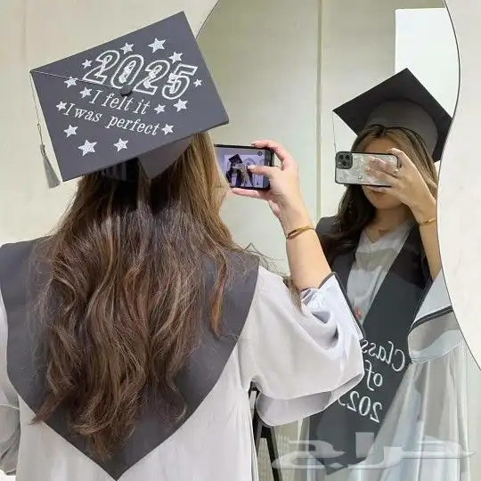 عبايات تخرج 2025 4