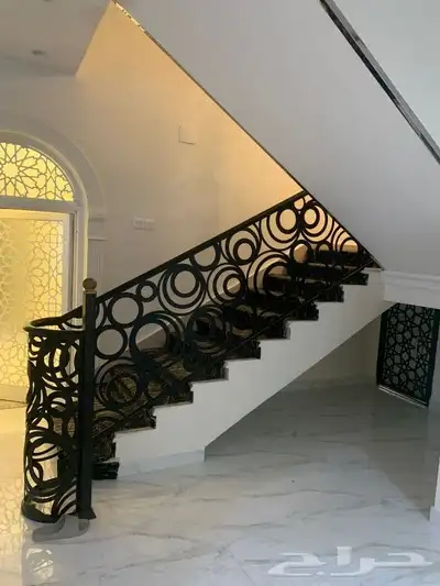 عمارة فيلا وثلاث شقق 1