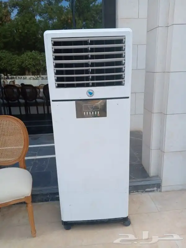 تاجير قهوجين وصبابين رجال ونساء كنب زل طاولات مضلات مكيفات 4