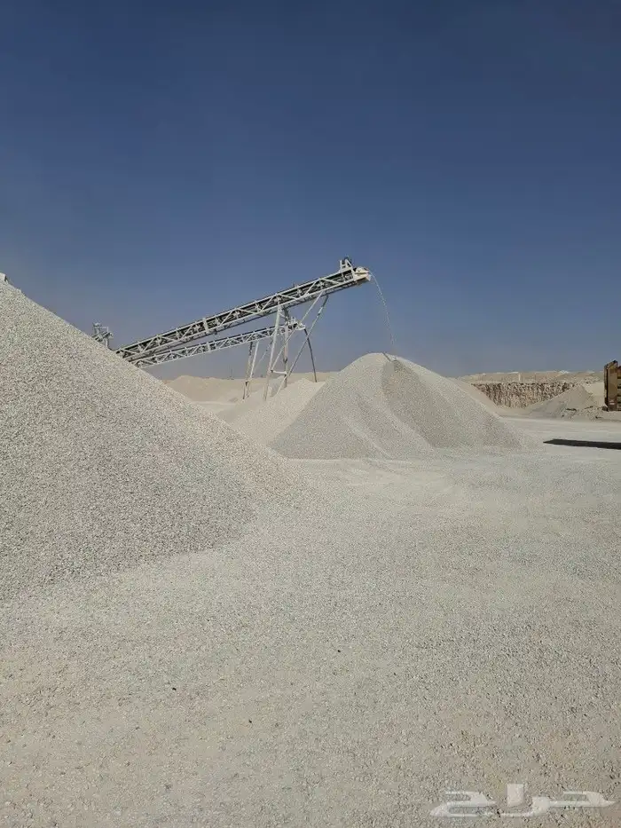 بحص ابيض ورمل ابيض واحمر وبطحا واسفلت وصبيز 1
