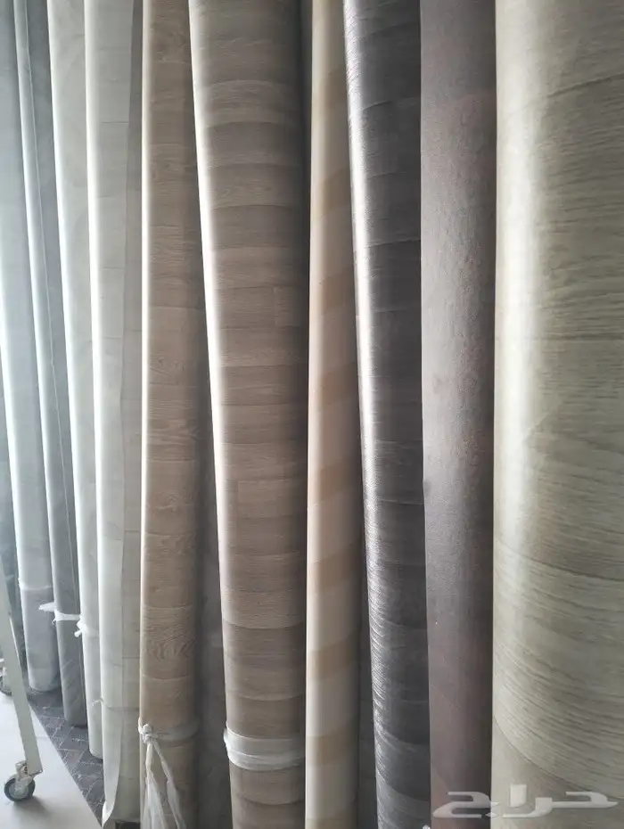 يوجد موكيت تركى وامارتى ووطني وجميع انواع الفنيل بلجيكا وفرن 7