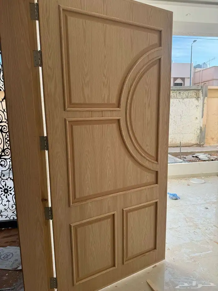 باب خشبي باب خشبي 2