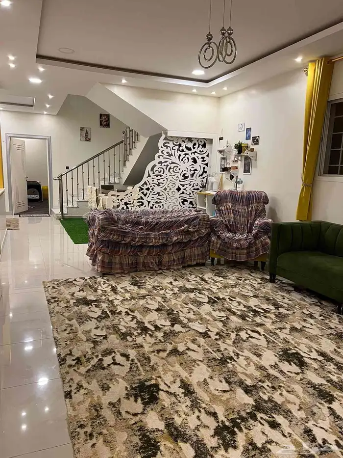 للبيع شقة دورين بي النخيل 6