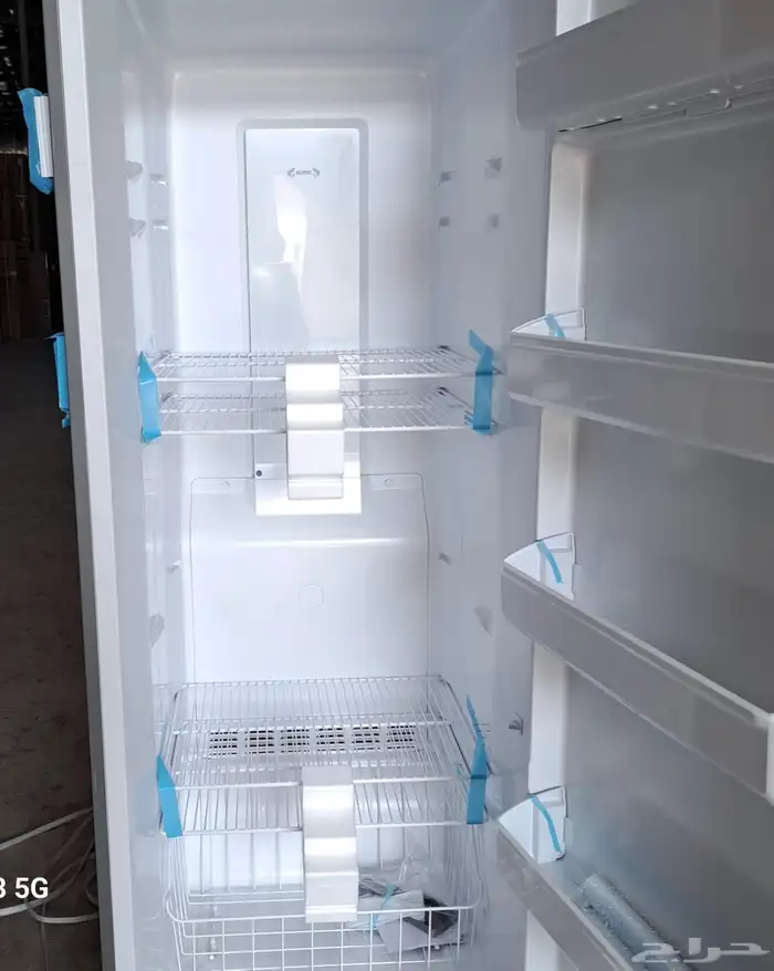 فريزر عامودي واقف 1