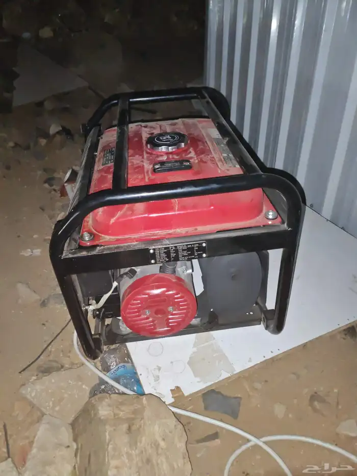 ماطور بنزين من شركة I strong generator السعة 3500 بسعر رخيص 1