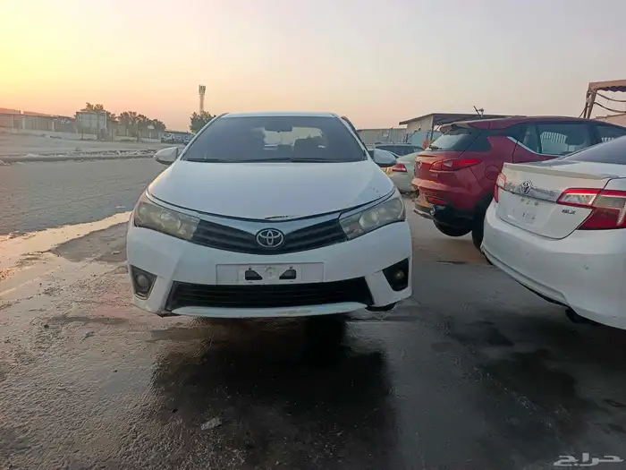 كورلا 2015 جير عادي تشليح وسام المركبات الدمام 0
