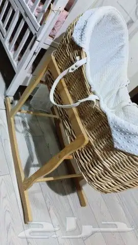 سرير اطفال 1